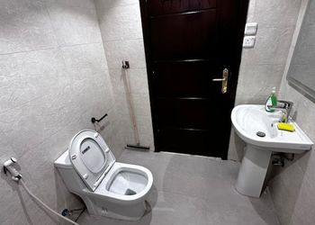 استديو بسرير ماستر وجلسة جانبية 