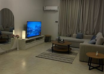 شقة بغرفة نوم وصالة انيقة