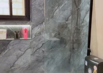 شقة بصالة مريحة وغرفة نوم 