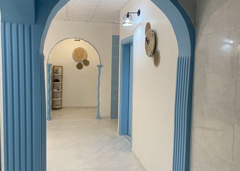 شاليه داخل مزرعة بجلسة خارجية 