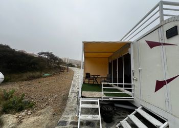 كرفان بغرفة نوم وأجواء ممتعة