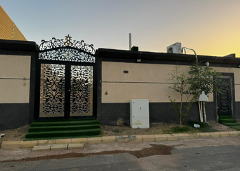 شاليه بمسطح اخضر