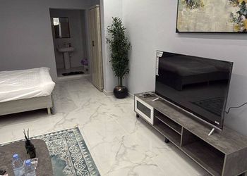 غرفة ماستر واسعة دخول ذاتي
