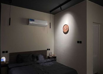 استديو بسرير ماستر 