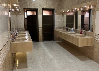 استراحة بمسبح وجلسة خارجية