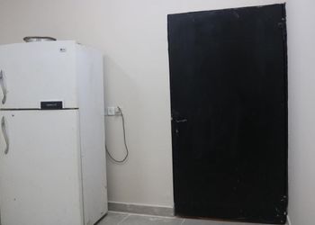 استراحة بمسطح اخضر وألعاب أطفال