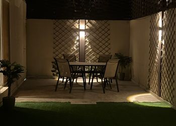 شقة بصالة انيقة ودخول ذاتي