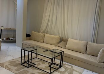 استديو بسرير ماستر