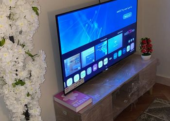 استديو بأثاث مريح وبسيط 