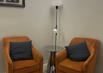 استديو هادئ بسرير ماستر 