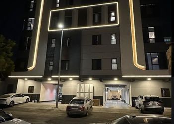 استديو بسرير ماستر وجلسة جانبية