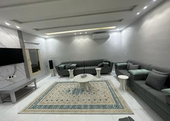 شاليه بجلسة خارجية والعاب مائية