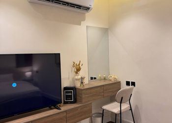 استديو أنيق بسرير ماستر وبلكونة 