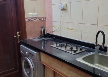 شقه بغرفة نوم مميزة مع جلسة