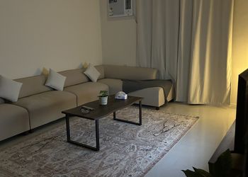 شقة بغرفة وصالة بدخول ذاتي
