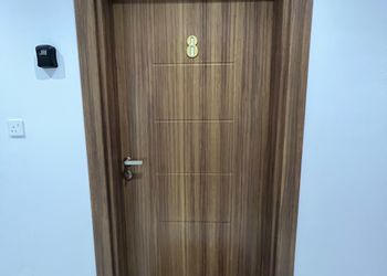 استديو بأثاث مريح وبسيط 