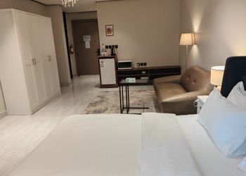 استديو هادئ بسرير ماستر 