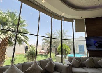 شاليه بمسبح وألعاب اطفال