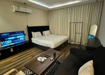 استديو بسرير ماستر ودخول ذاتي