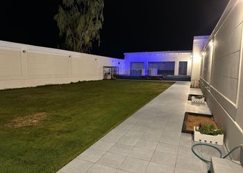 شالية بمجلس مطل على المسبح 