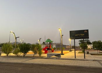 شقة بصالة ومسبح داخلي 