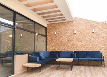 شاليه بمجلس وجلسة خارجية 