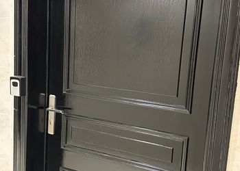 شقة بغرفة معيشة وغرفتين نوم 