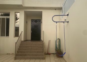 استراحة بمسطح اخضر ومجلس
