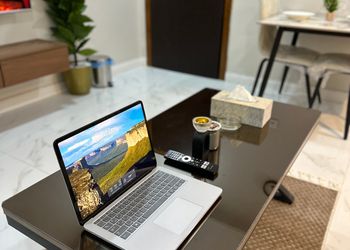 شقة بدخول ذاتي وتصميم هادئ 
