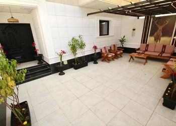 استديو بسرير ماستر وجلسة خارجية 