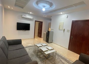 شقة بصالة وغرفتين نوم بدخول ذاتي