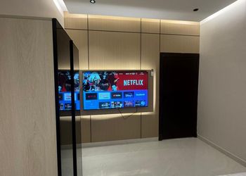 استديو بسرير ماستر وأثاث مريح 