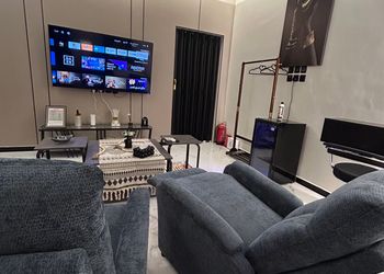 استديو هادئ بسرير ماستر 