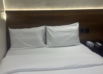 استديو بسرير ماستر