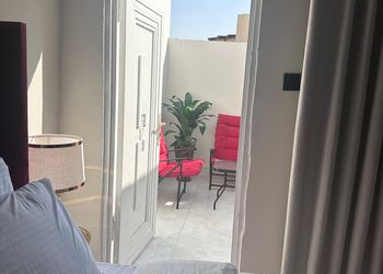 استديو بسرير ماستر وبلكونة