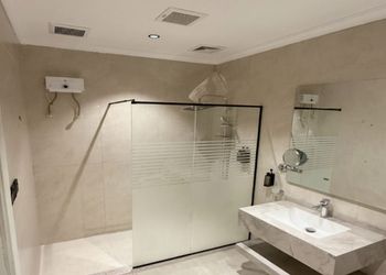 شقة بغرفة نوم وصالة 