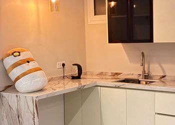 شقة بصالة وغرفة نوم