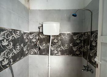 شاليه بمسبح تدفئة واسطبل خيل