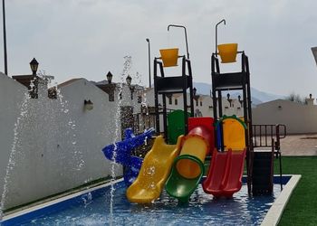 شاليه بمجلس وجلسة خارجية 