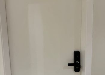 استديو بدخول ذاتي وسرير مريح 