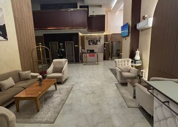 استديو بسرير ماستر وجلسة جانبية 
