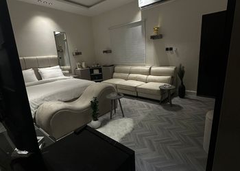 استديو هادئ بدخول ذاتي 