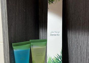 كوخ بثلاث غرف نوم ومسبحين