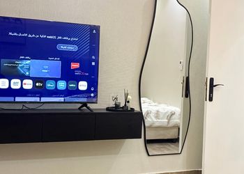 استديو بسرير ماستر وجلسة جانبية