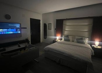 استديو هادئ بسرير ماستر 