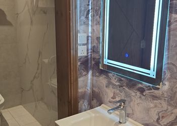 استديو بسرير فردي وجلسة جانبية