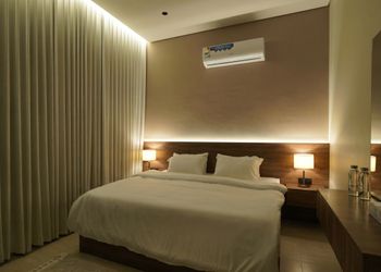 شقة بغرفة معيشة وغرفتين نوم 
