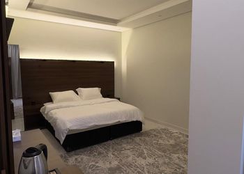 استديو بسرير ماستر ودخول ذاتي