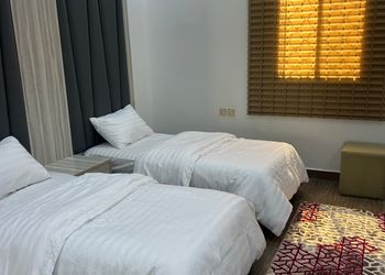 شاليه بمسبح خارجي وألعاب أطفال
