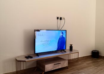 شقة بغرفتين نوم وصالة 